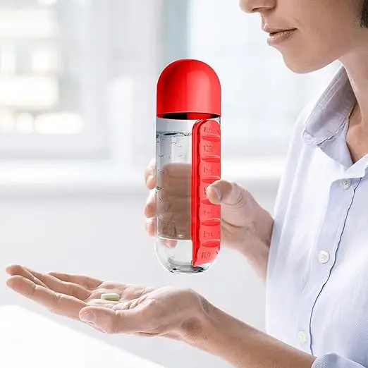 • زجاجة مياه ومنظم دواء 2 في 1 - الصورة 2