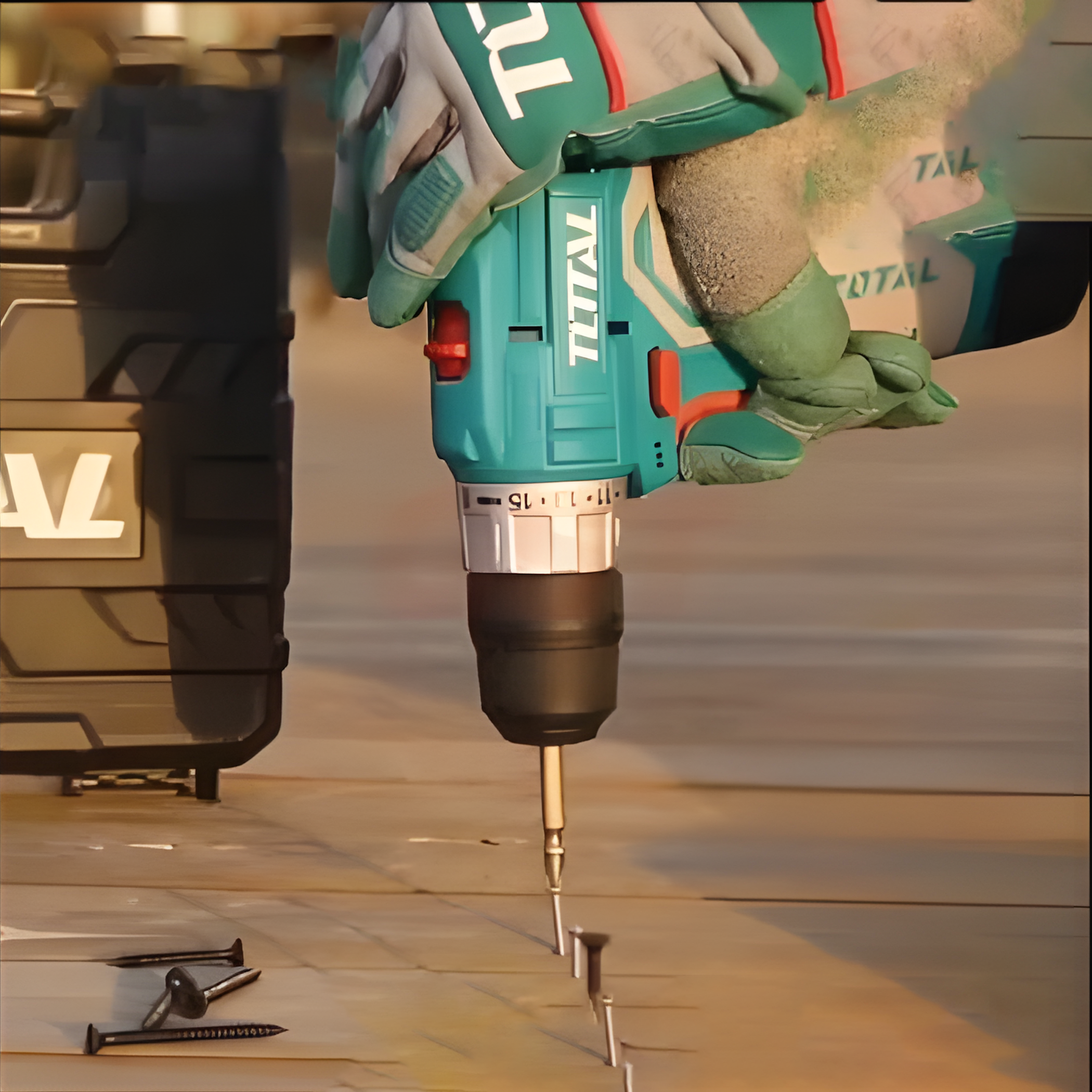 شنيور بطاريه 12 فولت 2 بطارية بشنطة TOTAL