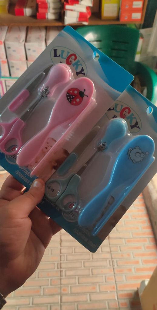 طقم العناية بالطفل لاكى 5 فى 1 بناتى - الصورة 4